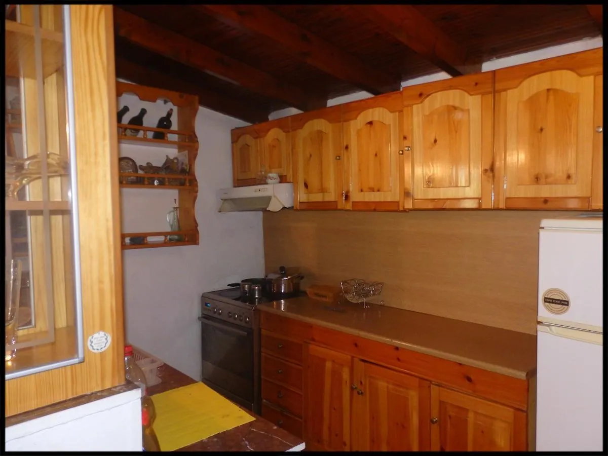 Apartment Studios Myloi Sikia